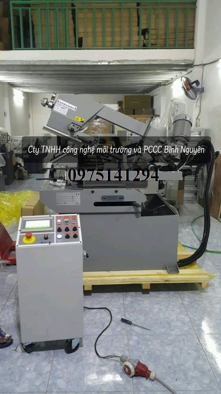 Máy cưa vòng YCM 210C Auto Cut
